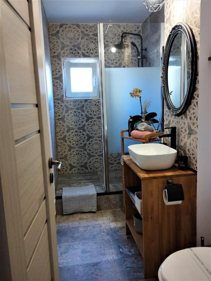דירות בראשוב Central Lala Apartament מראה חיצוני תמונה