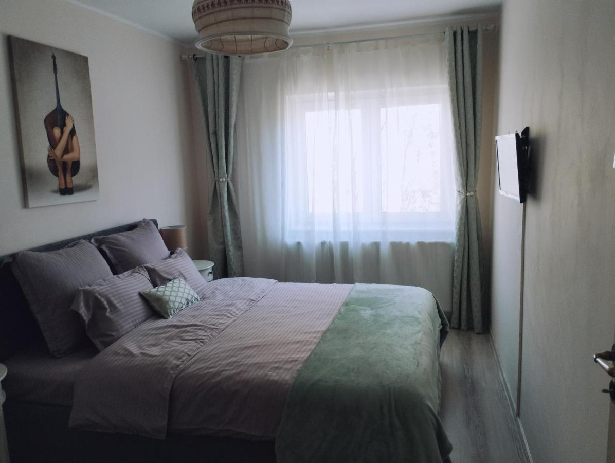 דירות בראשוב Central Lala Apartament מראה חיצוני תמונה
