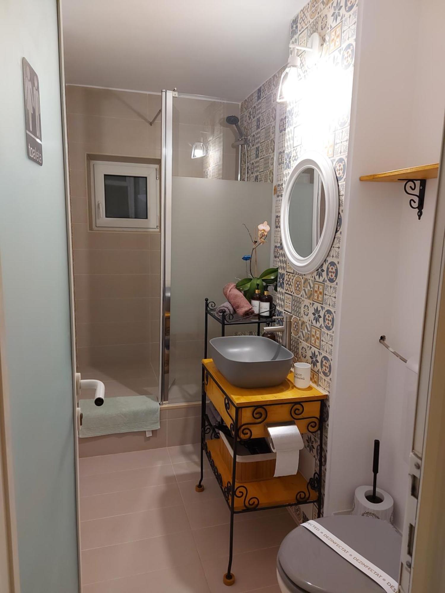דירות בראשוב Central Lala Apartament מראה חיצוני תמונה